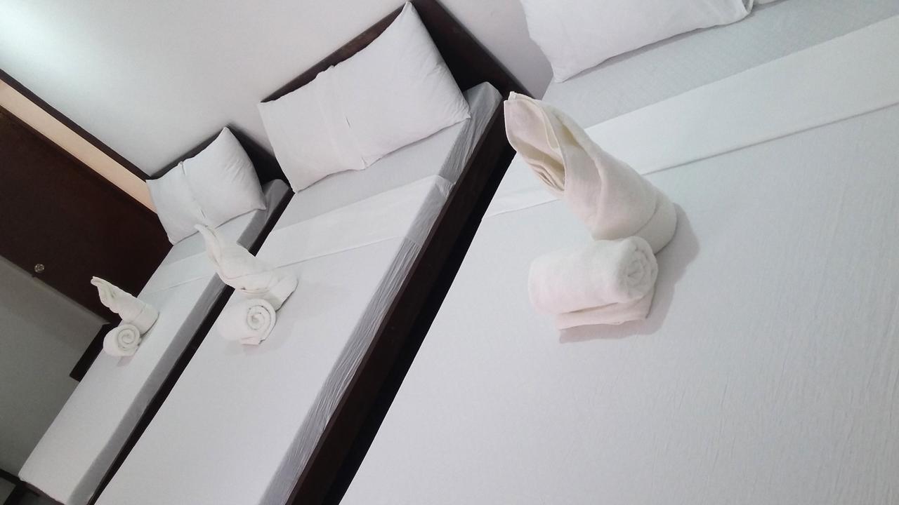 Ricardo Valley Inn Корон Экстерьер фото