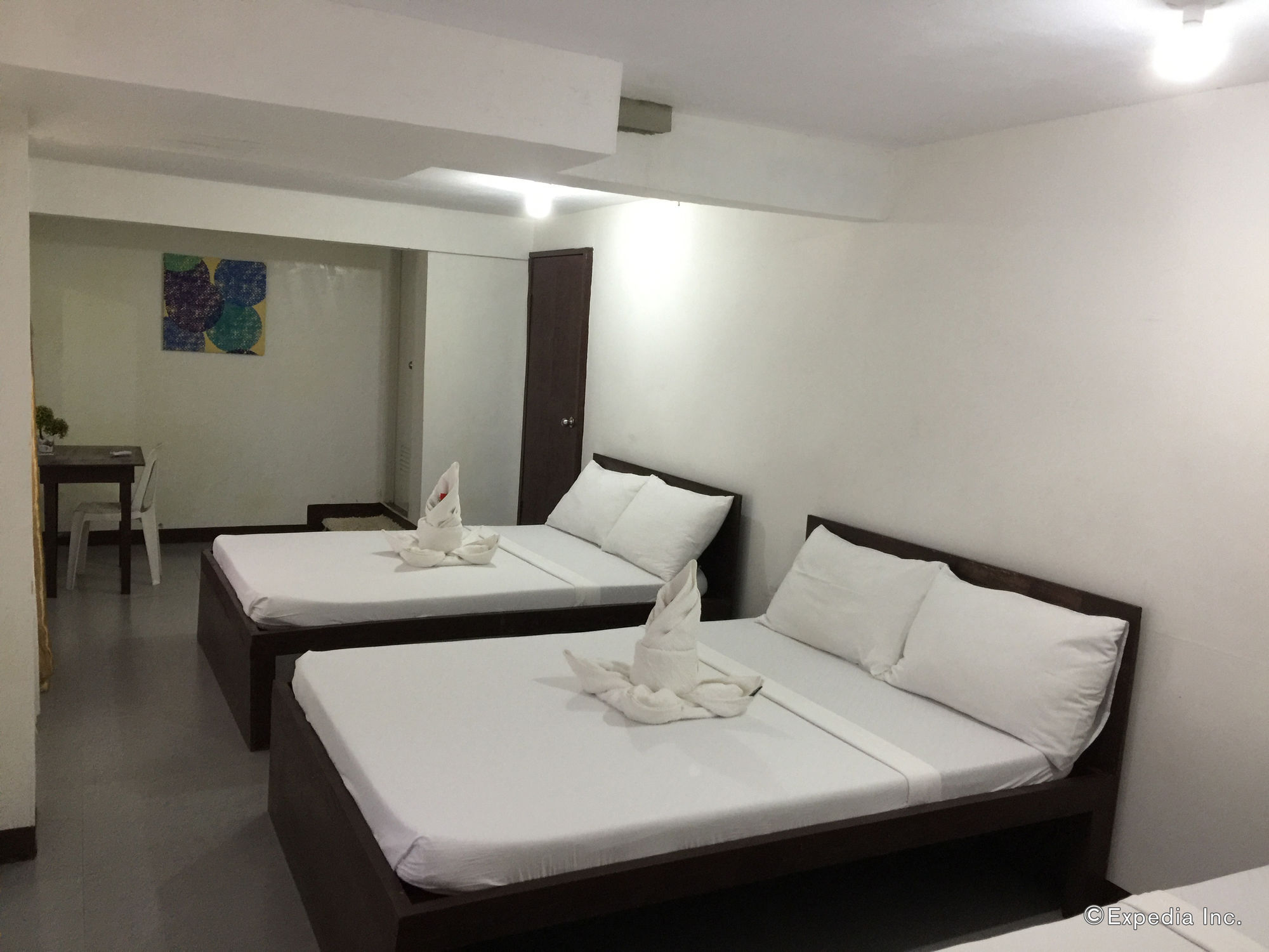 Ricardo Valley Inn Корон Экстерьер фото